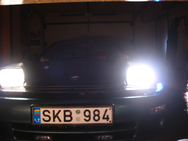 kaireje blue vision desineje super white, bendras vaizdas