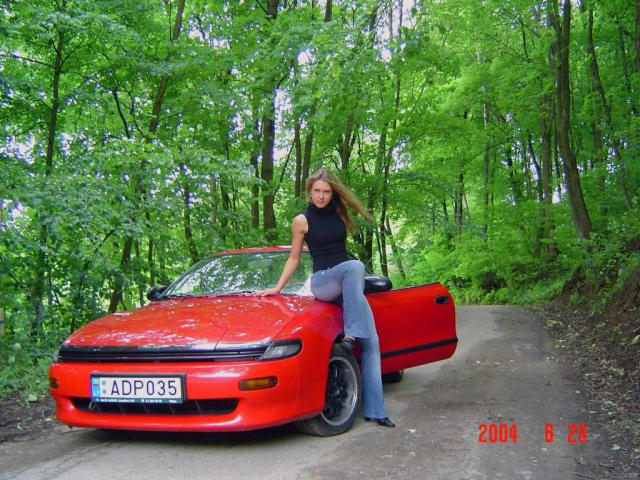 kad nebutu vien zalios :)) ikeliu raudona, 2 meiles:)