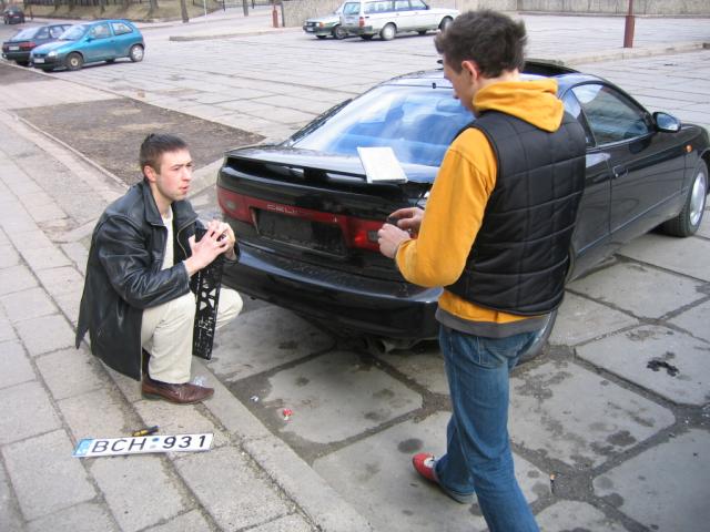 Tai gal isgeriam?
Tai kad matai numeris nukrito, reik romontuot kol dar nevelu.