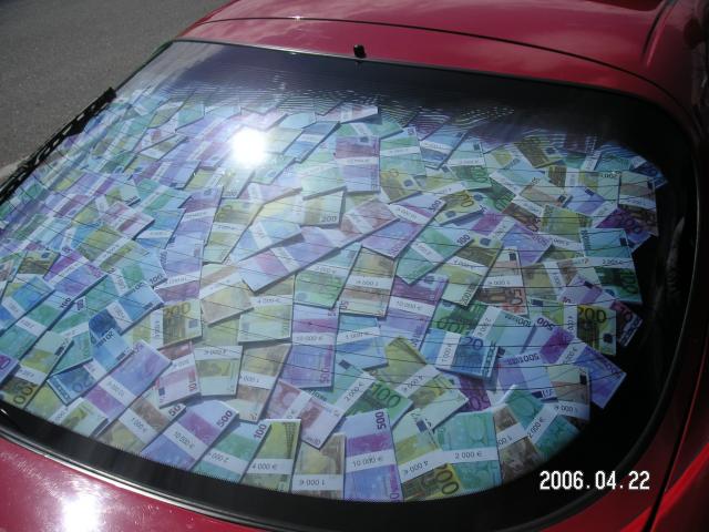 blin gerai,kad langas sveikas liko :D