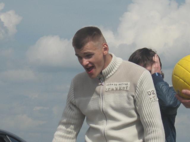 kas sugalvojo daryti baze .... ?!?!?!?!?