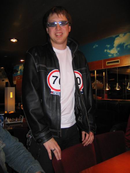 Isgere tekilos ir isvaziavo musu bernukas