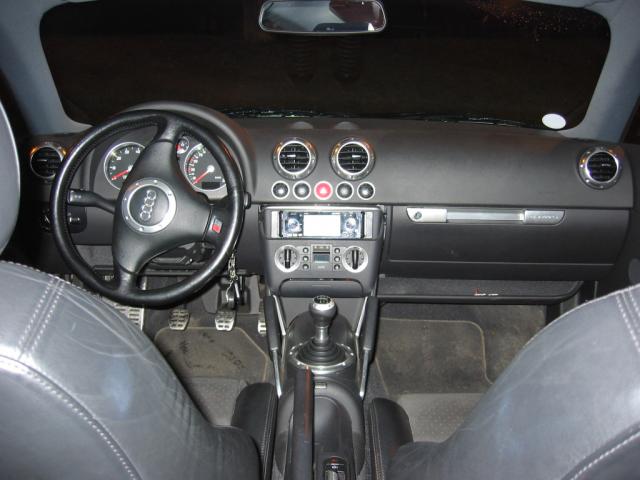 Koks platus priekinis stiklas :)