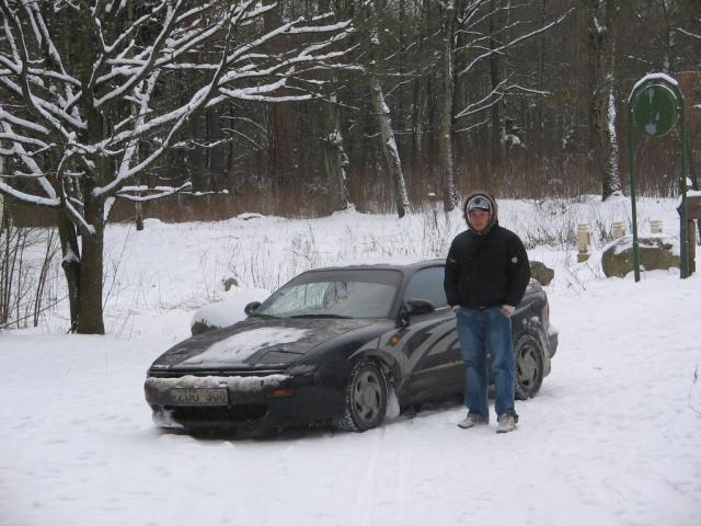 cia as meskinas prisirenges ir susales:)