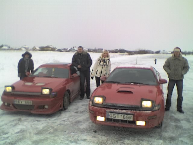 Raudonieji:Gedis ir Saulius