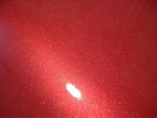 zaizaruojanti spalva