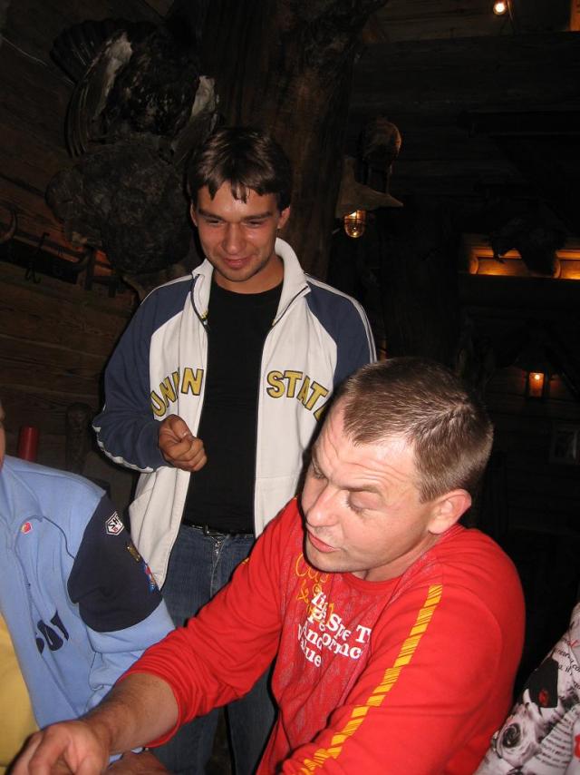 Milzinas, anekdotas apie menuli buvo geras bet ???
 Ka tu ten veikiai su tuo berniuku m, sakaei kad berniukam nestatai , bet , musu puse suprato kazkaip kitaip :D