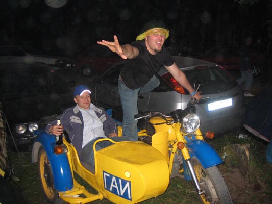 Marchius su vairuotoju. Vaziuojam namo.