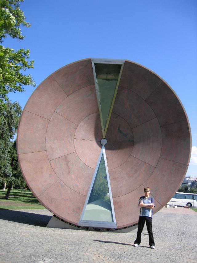 Nu pasaulyje galima rasti visokiu smelio laikrodziu. (NightWalker)