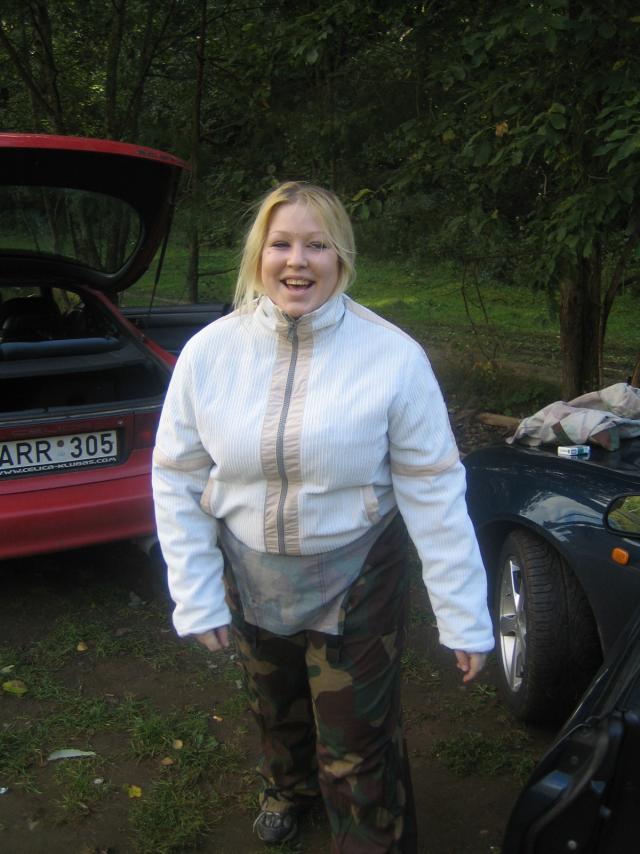 mergaites irgi zaidzia vyriskus zaidimus :) (merginos, no offence:))