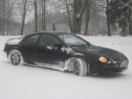 aikštelėj prie ažuolo