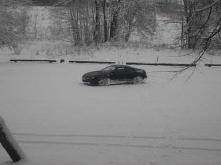 vis dar aikštelėj tik iš kitos pusės