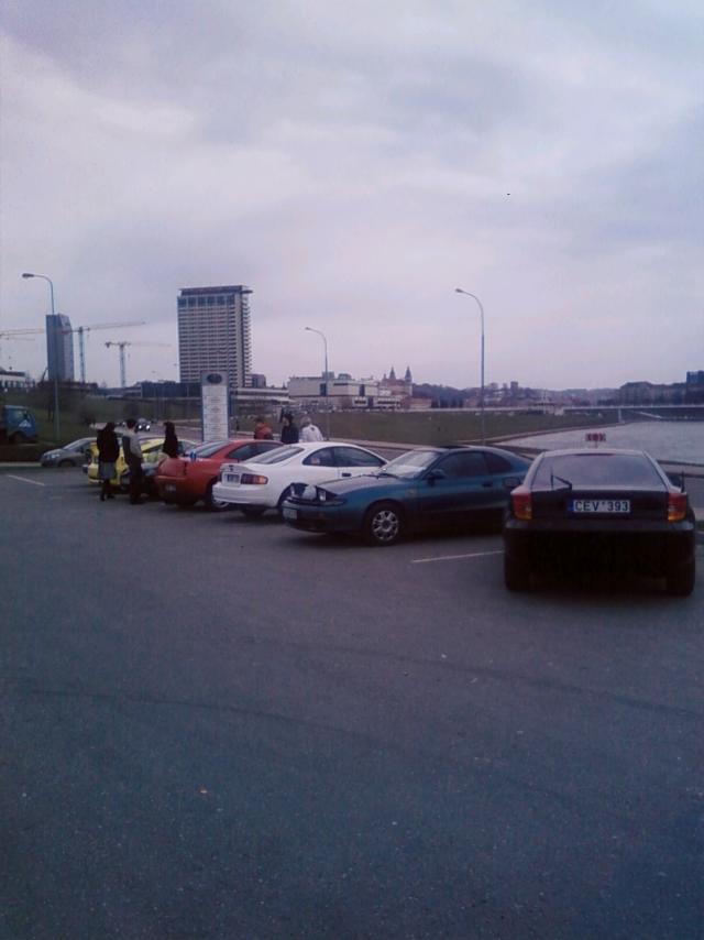 Visa gauja istroske sampano :D