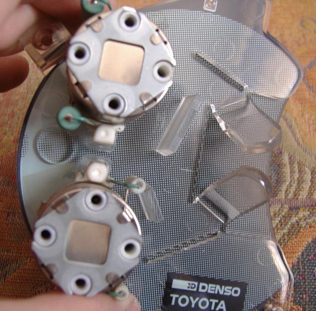 visa priezastis blankaus svietimo, yra ta, kad is kitos puses uzdazytas ciferblatas