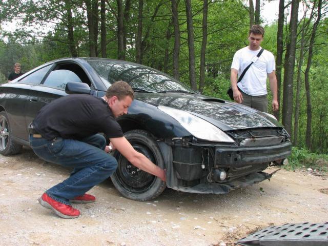 rykiuojames i kolona II.JPG