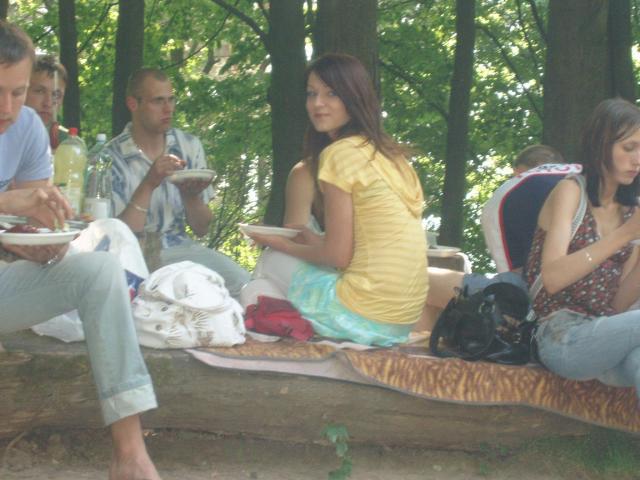 atleiskit panele , tai kas ten su tais vartukais buvo ?:D