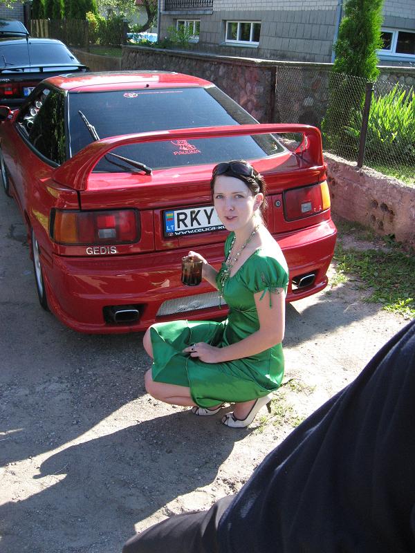 Kas nors kede atnes ar ne? 