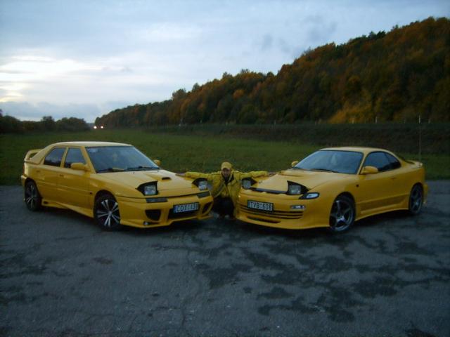 Vienodos spalvos celica ir jos sesė ;) 