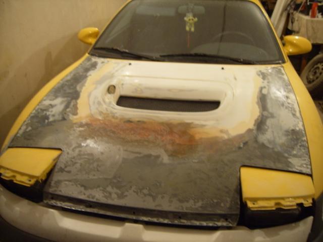 Visas stiklo audinys prieš tai uždėtas nuimtas ir iš naujo užlietas, dabar jau viskas gavosi gerai