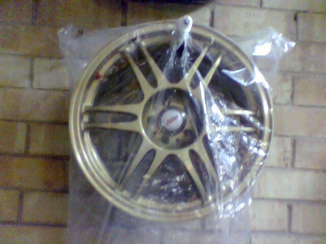 padedu parduti ratukus