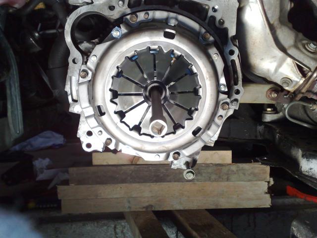 Iscentruojam sankabos diska su super centruokliu :D