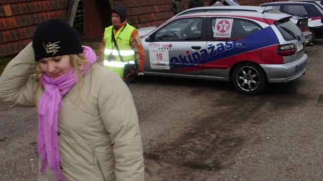 maniškė panelė važiavo su Leonavičiaus (tv laidų vedėjo) dukra