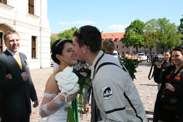 vistik buciuojames, bixai :))