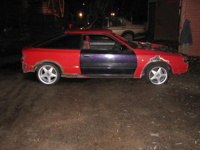 Naujieji ratukai R16 9J