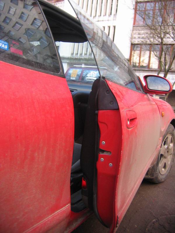 2006 12 23 Kurios deka durys beatsidaro tik tiek...