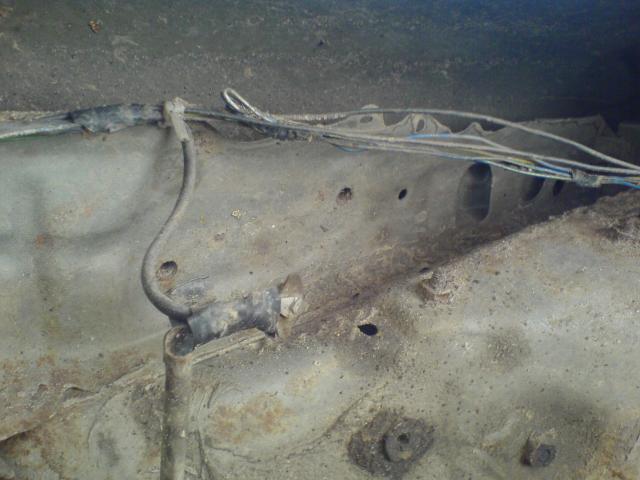 Cia kazkaip neaisku su laidais..hmmm?