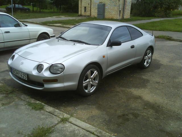 Liux masiniukas graziais ratukais:)