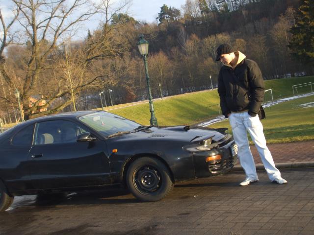 lyg nusidejus pries mane :D