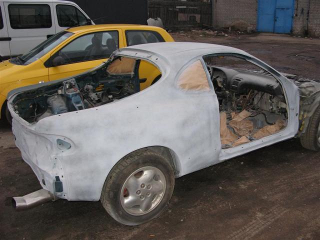 atkeliavo pas kitus dažytojus..